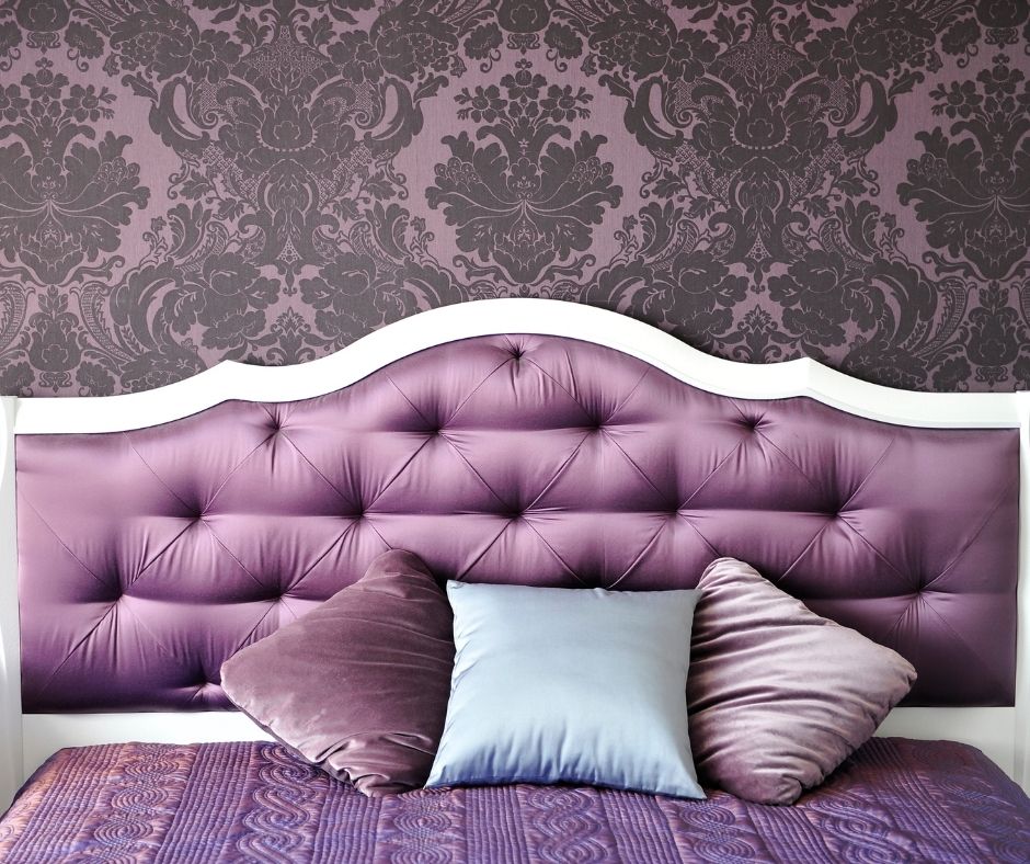 Raspberry color bedroom